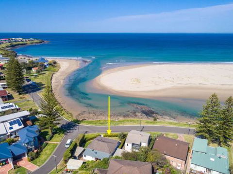 THE BEACH HOUSE Gerroa 4pm Check Out Sundays - Hervey Bay Accommodation 0