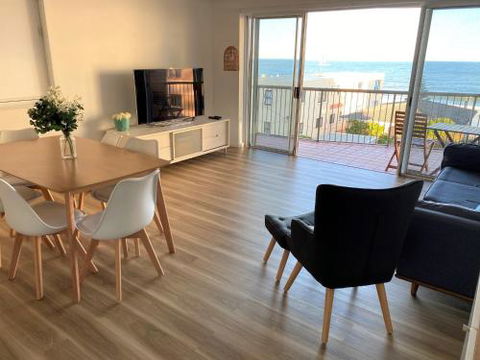 Sanctuary Shores 2 Bedroom Apartment - Tourism Hervey Bay 0