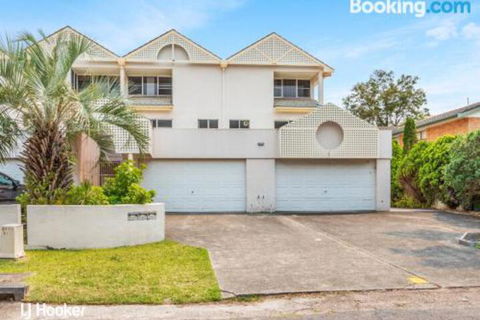 Little Beach Delight - Tourism Hervey Bay 5