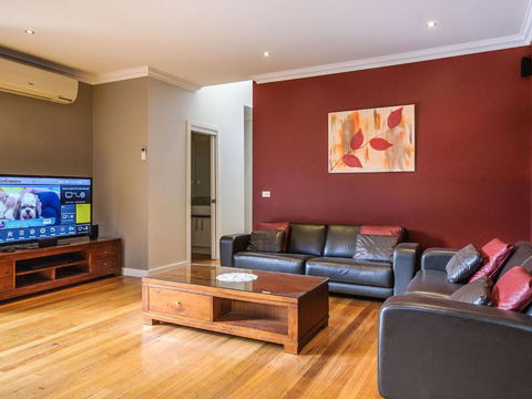 On Chapel - Hervey Bay Accommodation 6