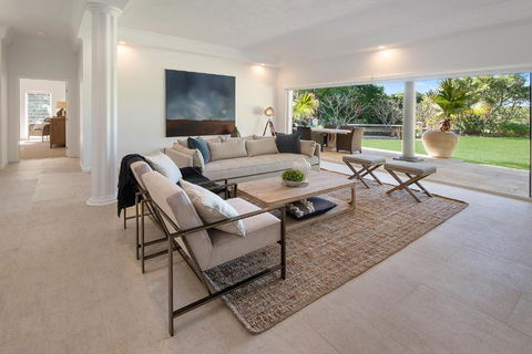 Zephyr On Sapphire - Hervey Bay Accommodation 1