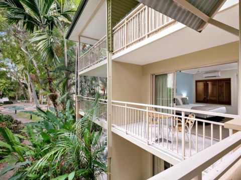 Beachside Mantra 821 Palm Cove - Hervey Bay Accommodation 3