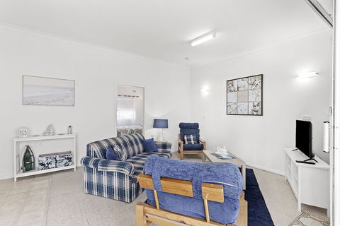 Fiddlers Green 7 62 Magnus Street - Tourism Hervey Bay 4