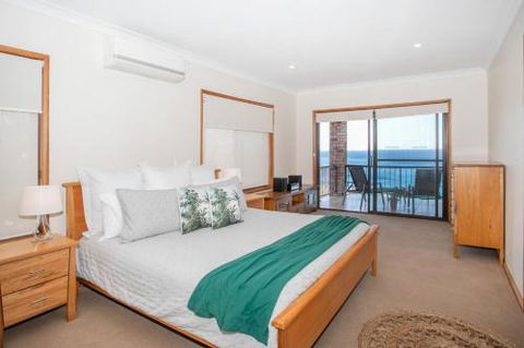 Panoramic Views 170 Mitchell Pde - Hervey Bay Accommodation 6