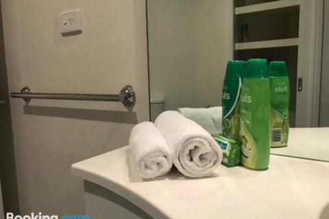 Townsville Strand Lighthouse Apartment 3 - Hervey Bay Accommodation 2