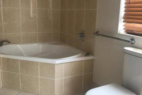 Townsville Strand Lighthouse Apartment 3 - Hervey Bay Accommodation 5