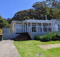 Seagrass Beach House at Hyams 4pm Check Out Sundays - Tourism Hervey Bay