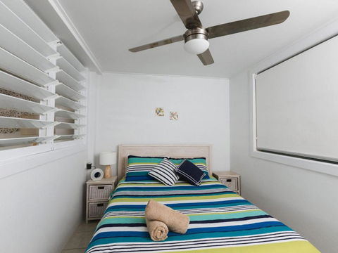 WHITE WAVES 4 ABSOLUTE BEACH FRONT STUDIO HASTINGS POINT - Hervey Bay Accommodation 3