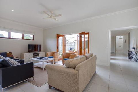 SantAnna - Hervey Bay Accommodation 4