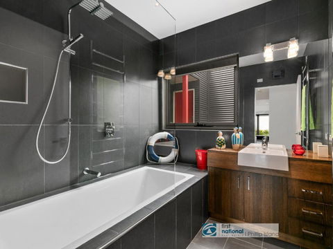 2 At 2 The Esplanade Ventnor - Hervey Bay Accommodation 4