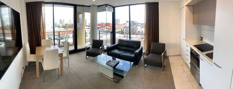 RNR North Terrace - Hervey Bay Accommodation 6