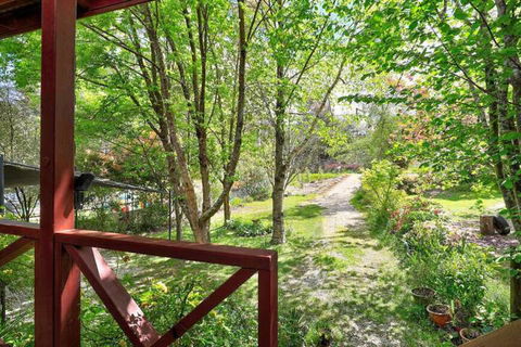 Mountain Den - Tourism Hervey Bay 5