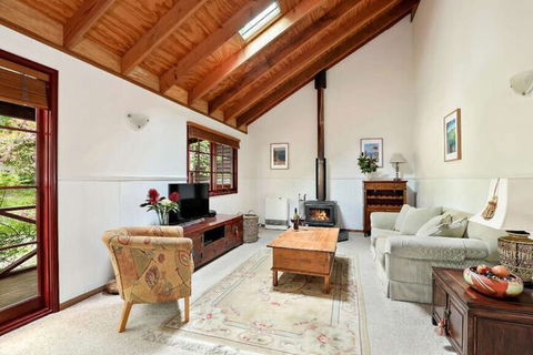 Mountain Den - Tourism Hervey Bay 2