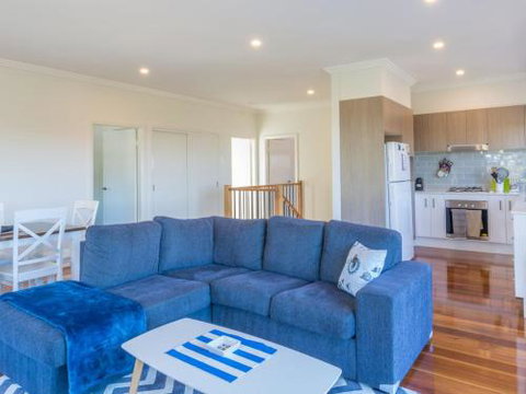 COASTLINE Boat Harbour Gerringong 4pm Check Out Sundays - Hervey Bay Accommodation 3