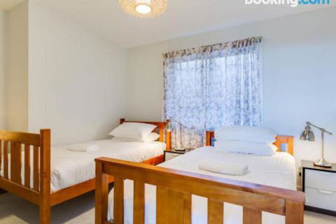 BLUE WATERS Gerringong 4pm Check Out Sundays - Hervey Bay Accommodation 6