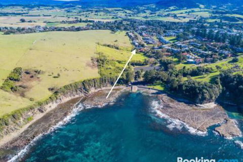 BLUE WATERS Gerringong 4pm Check Out Sundays - Hervey Bay Accommodation 4