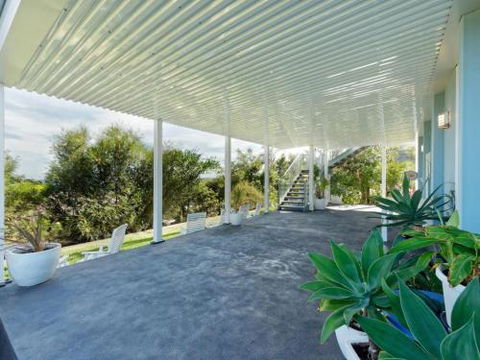 NANNY & POPPYS BEACH HOUSE Gerroa 4pm Check Out Sundays - Hervey Bay Accommodation 1