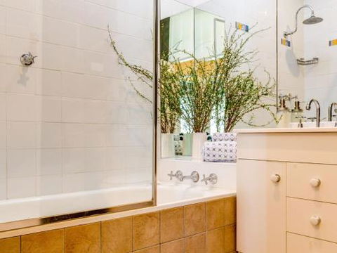 Mirriyindi Unique Berrima Escape For 7 In The Southern Highlands 4pm Check Out Sundays - Hervey Bay Accommodation 5