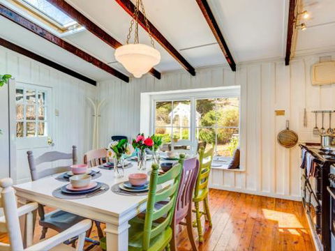 Mirriyindi Unique Berrima Escape For 7 In The Southern Highlands 4pm Check Out Sundays - Hervey Bay Accommodation 3