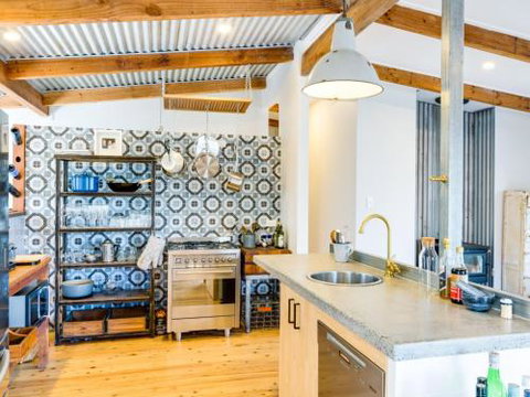 Newtown At The Beach 4pm Check Out Sundays - Hervey Bay Accommodation 0