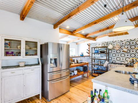 Newtown At The Beach 4pm Check Out Sundays - Hervey Bay Accommodation 1