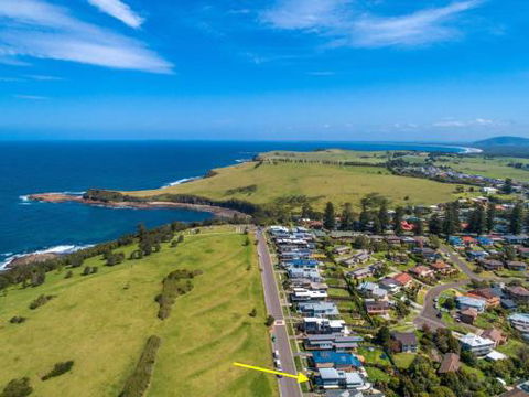 TASMAN DRIVE Gerringong 4pm Check Out Sundays - Hervey Bay Accommodation 1