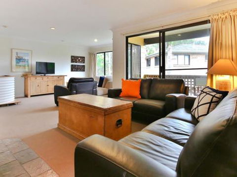 Take Time At Hyams Beach 4pm Check Out Sundays - Hervey Bay Accommodation 1