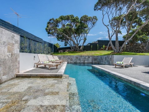 Stunning Sorrento Escape With Pool - Hervey Bay Accommodation 4