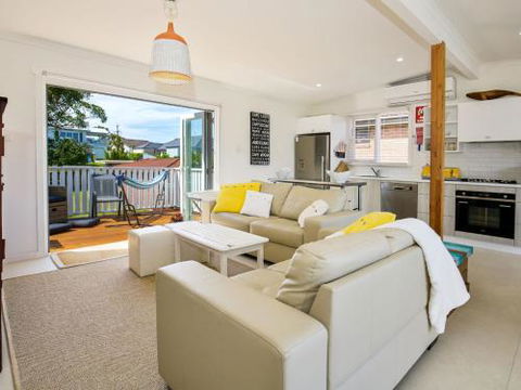 Arklow I Pet Friendly With Ocean Views - Hervey Bay Accommodation 6