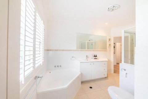 Beaches - Hervey Bay Accommodation 6