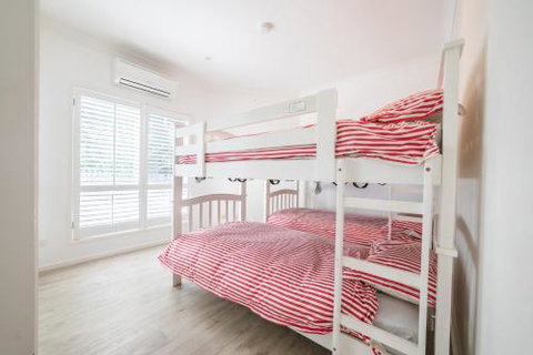 Beaches - Hervey Bay Accommodation 4