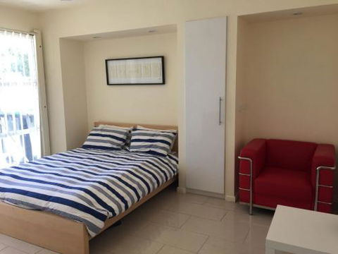 The White House Sandy Point - Hervey Bay Accommodation 4