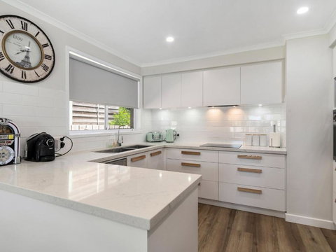 Rosebud Family Escape On Laurens - Hervey Bay Accommodation 2