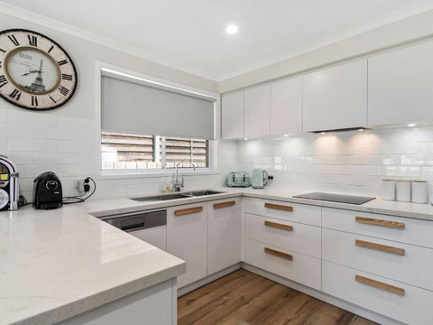 Rosebud Family Escape On Laurens - Hervey Bay Accommodation 3