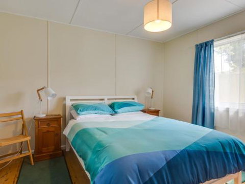 WIRANI On The WATER Sanctuary Point 4pm Check Out Sundays - Hervey Bay Accommodation 4