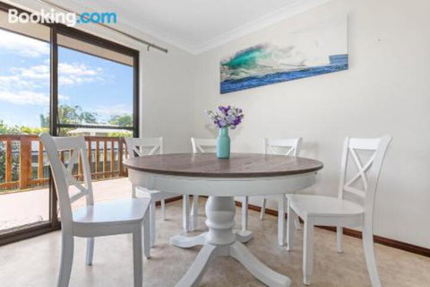 Stingray Shores Your Riverside Escape - Hervey Bay Accommodation 3