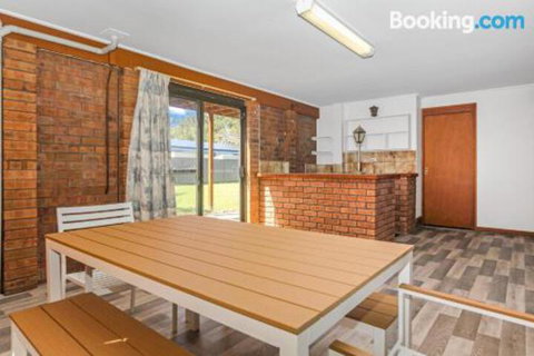 Stingray Shores Your Riverside Escape - Hervey Bay Accommodation 5