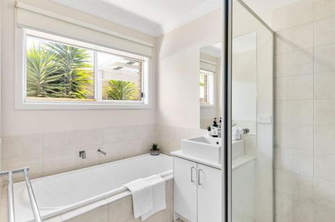 Rosebud Seaside Accommodation - Tourism Hervey Bay 5