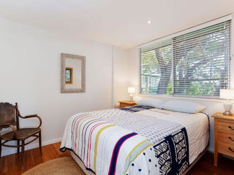 Views Of Shoal Bay 75 Ronald Ave Views & Air Con - Hervey Bay Accommodation 2