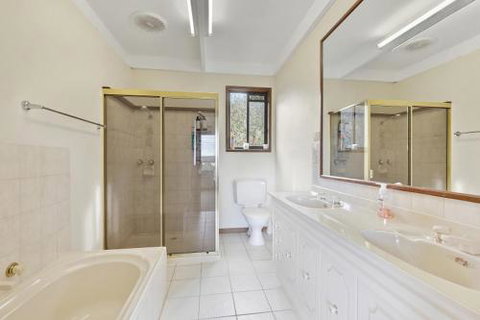 Anglesea Holiday House - Tourism Hervey Bay 6