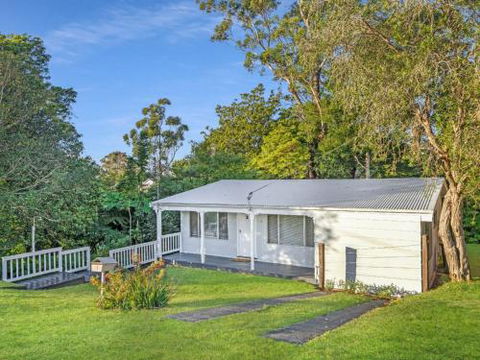 MOBYS At HYAMS Hyams Beach 4pm Check Out Sundays - Hervey Bay Accommodation 1