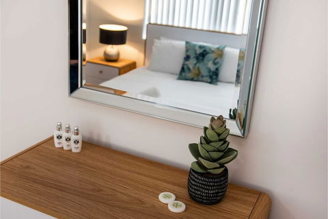 Executive 1BR Suite - Close To Foreshore & Cbd - Hervey Bay Accommodation 1