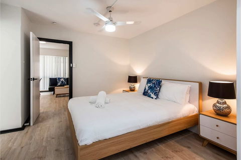 Modern 1 Bedroom Apartment Near The River And The City - Hervey Bay Accommodation 0