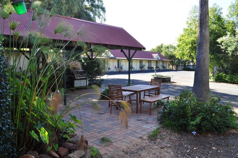Bungalow Motel - Hervey Bay Accommodation 3