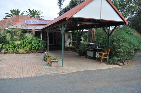 Bungalow Motel - Hervey Bay Accommodation 6