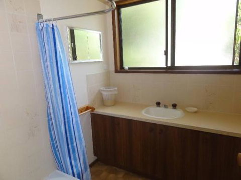 14 Tecoma Avenue Sandy Point - Hervey Bay Accommodation 3