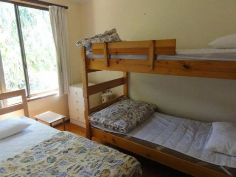 14 Tecoma Avenue Sandy Point - Hervey Bay Accommodation 5
