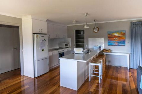34 Ash Avenue Sandy Point - Hervey Bay Accommodation 5