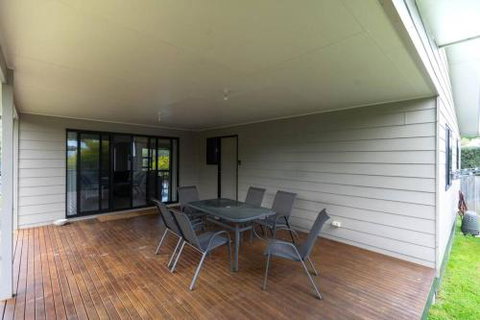 34 Ash Avenue Sandy Point - Hervey Bay Accommodation 2