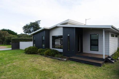 34 Ash Avenue Sandy Point - Hervey Bay Accommodation 3